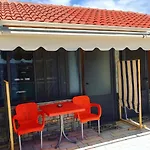 Vila Aliaj Deluxe Apartment With 2 Rooms & 2 Baths And Garden View