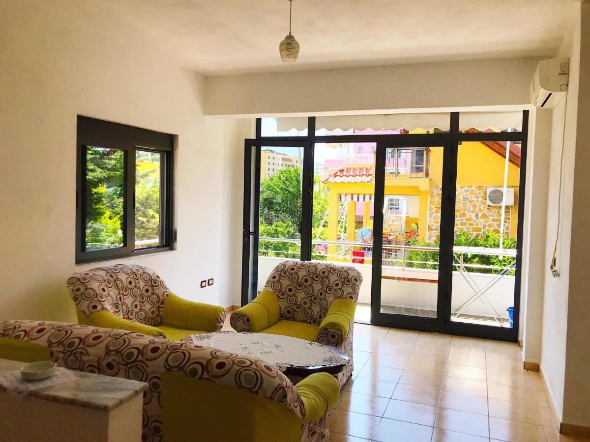 Apartment Vila Aliaj Deluxe With 2 & 2 Baths And Garden View *