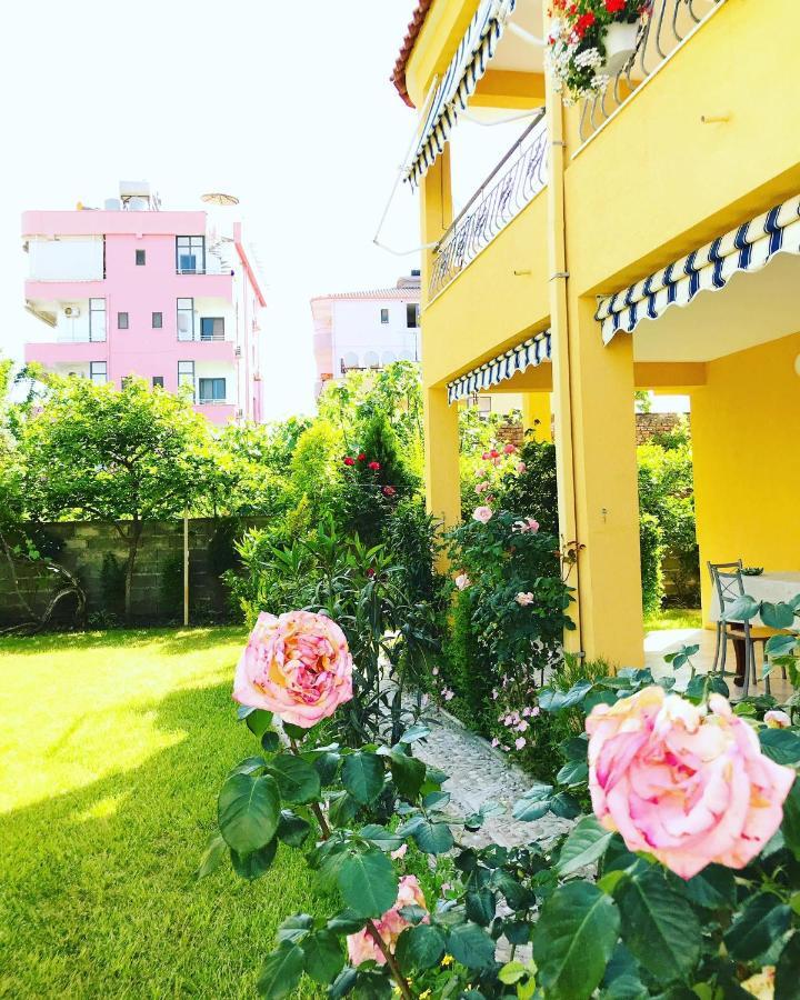 Vila Aliaj Deluxe With 2 & 2 Baths And Garden View Apartment Durres